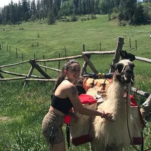 Meet your Posher, Hannah